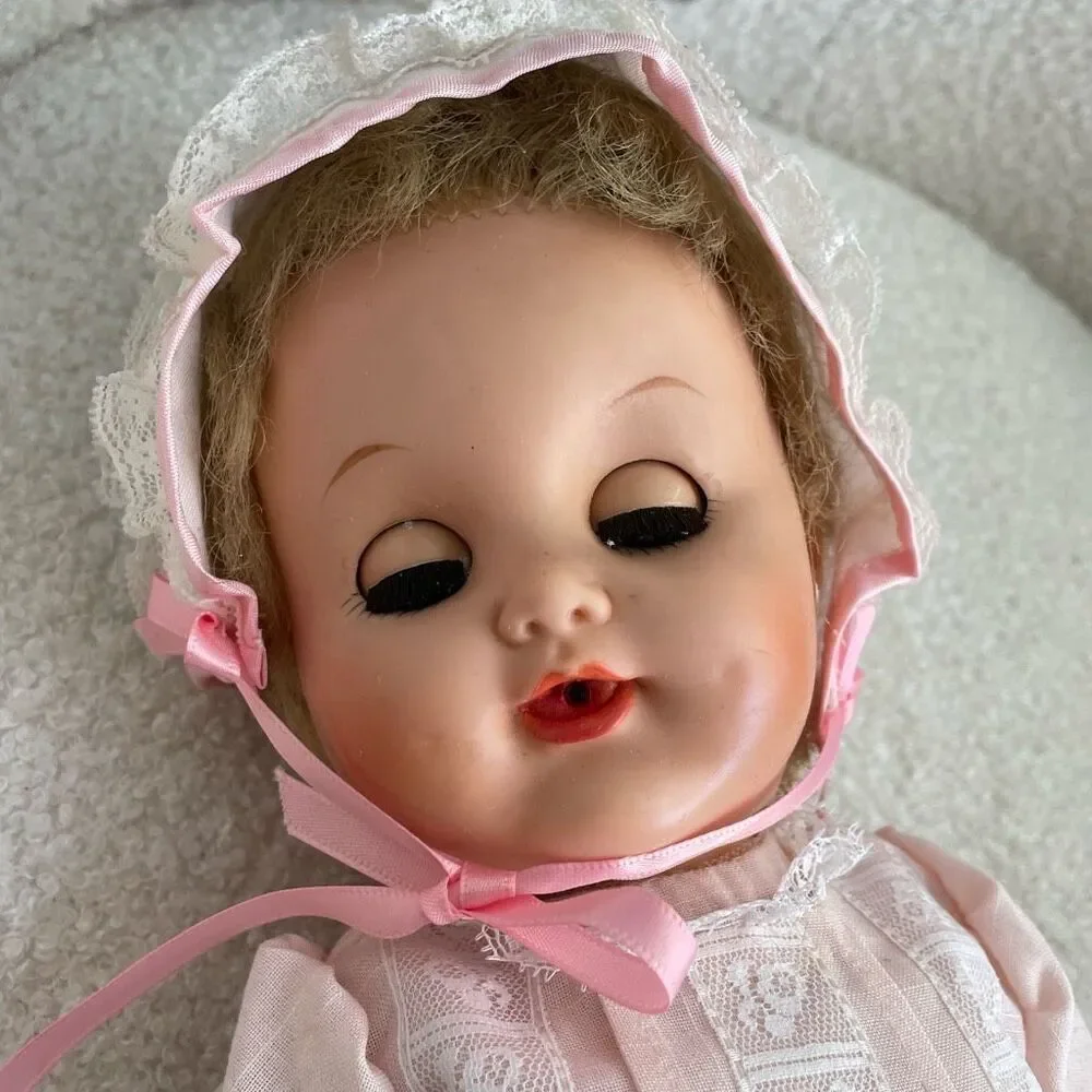 Vintage 60s Uneeda Baby Doll Open Close Eye Girl 16”
